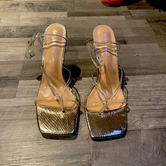 Brand New Strap Heels - Picture 1 of 3